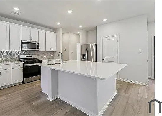 520 Dorothy Dr — Photo 5