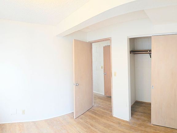 5th image of 1443 Kalaepohaku St #1443
