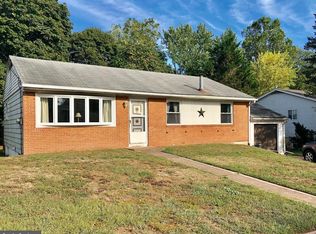 709 Edison Rd, Dauphin, PA 17018