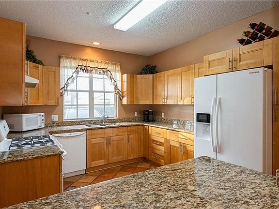 4th image of 5830 French Plum Ln