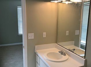 17 Hampton Dr, Cartersville, GA 30121