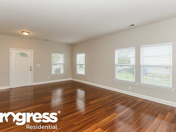 2nd image of 4385 Stone Mountain Dr