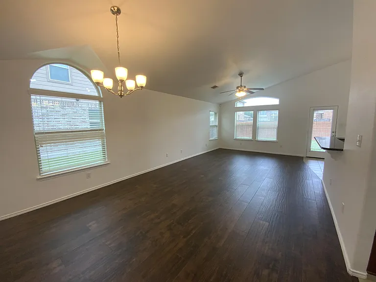 6709 Mustang Creek Rd — Photo 9