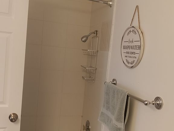Central full bath