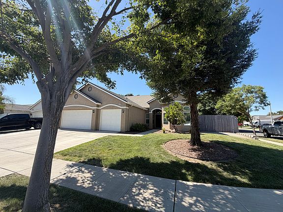 2nd image of 2289 Kaiser Creek Avenue E