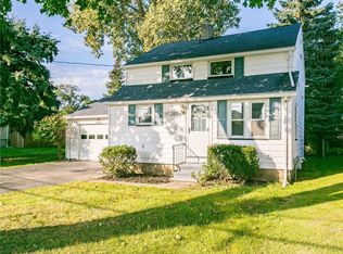 20 Rahway Rd, Rochester, NY 14606