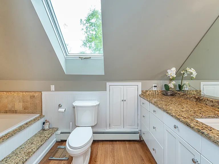 12 Yorke Rd — Photo 15
