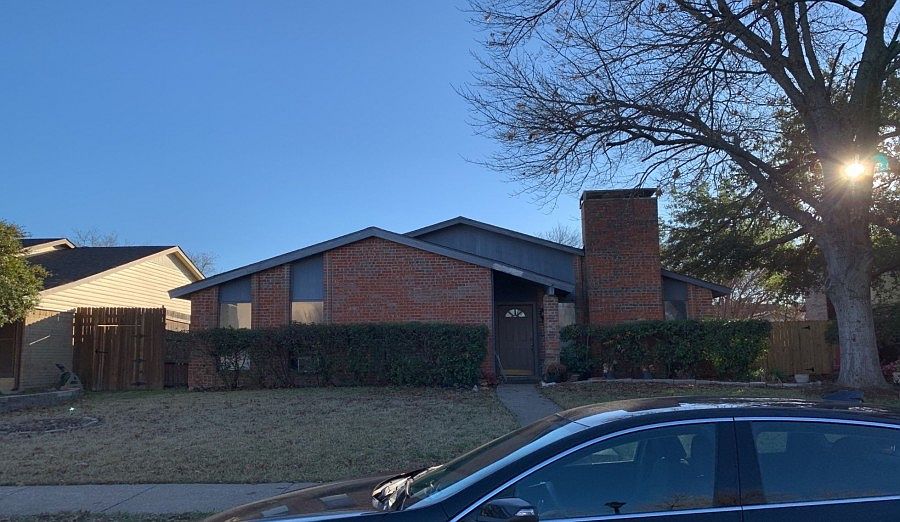 1st image of 3226 Castle Rock Ln