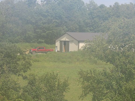 5th image of 376 Sharpsburg Rd
