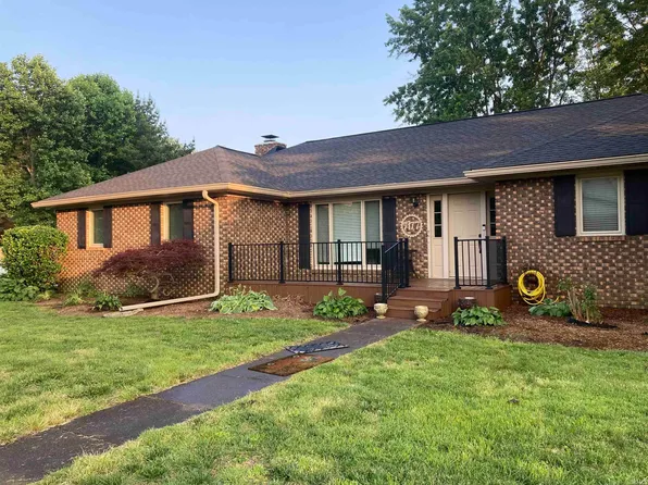 7477 Nottingham Dr, Newburgh, IN 47630