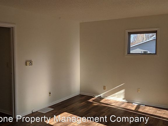 4th image of 111 W Orange St
