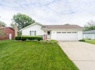 1812 Linden Ave, Cedar Falls, IA 50613