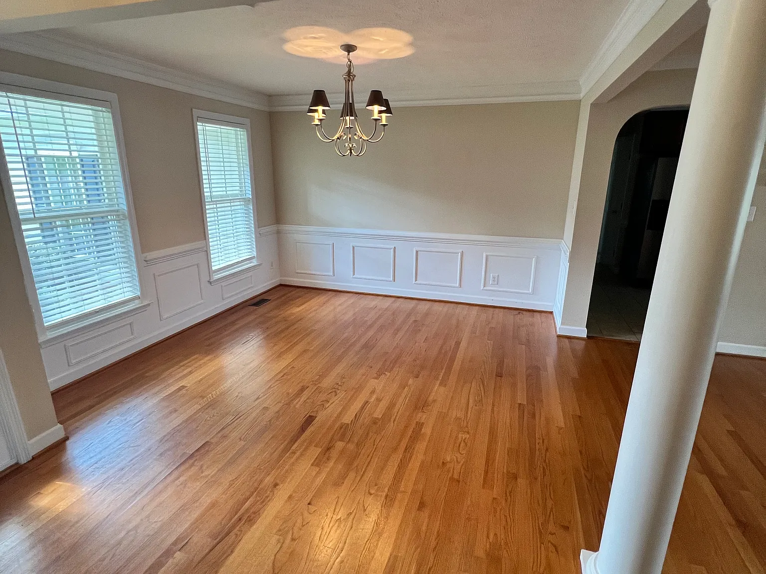 4 bed, 2010 sqft, $2,600 — Photo 4