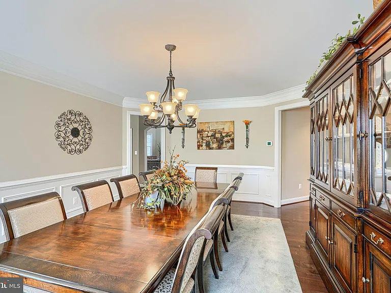 1319 Martin Meadows Dr — Photo 25