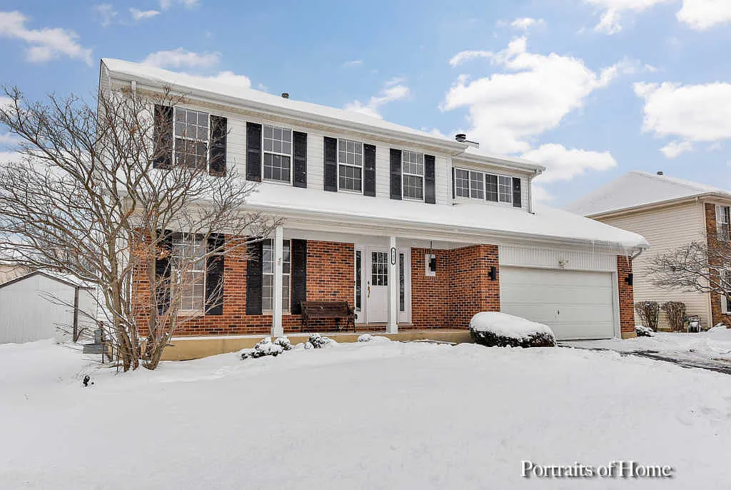 721 Warwick Dr photo 1