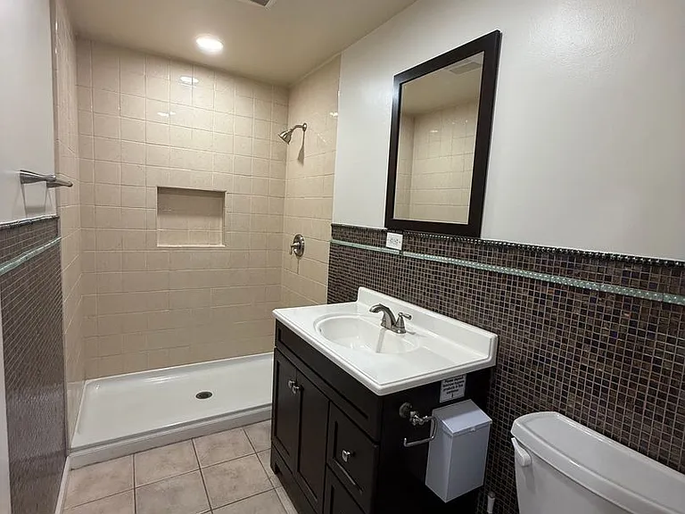 334 Roanoke Rd — Photo 19