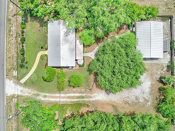 3rd image of 175 Riviere Rd