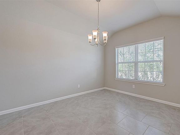 4th image of 2206 Mirror Ridge Ct