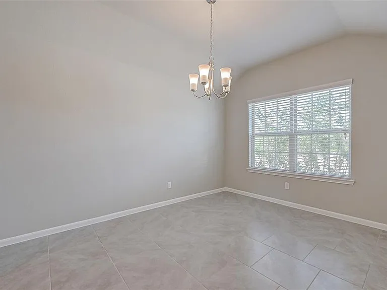 2206 Mirror Ridge Ct — Photo 4