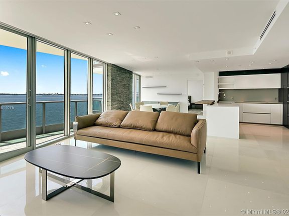 3rd image of 1331 Brickell Bay Drive Blvd #33