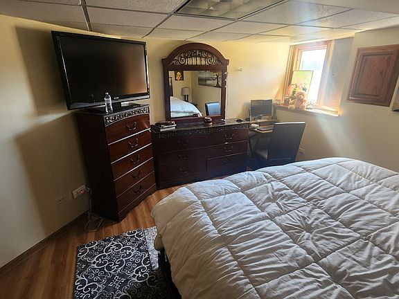 3rd image of 1813 W Edward Ct