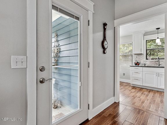 3rd image of 655 GROVE PARK Circle