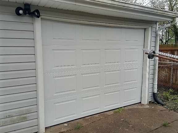 3rd image of 254 Redbank Dr