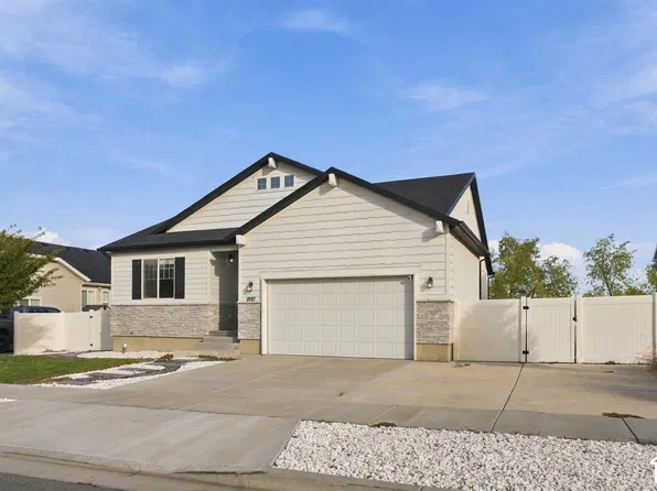 1887 E Rock Hollow Rd, Lake Pt, UT 84074