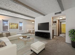 4000 W Rivers Edge Cir UNIT 24, Brown Deer, WI 53209