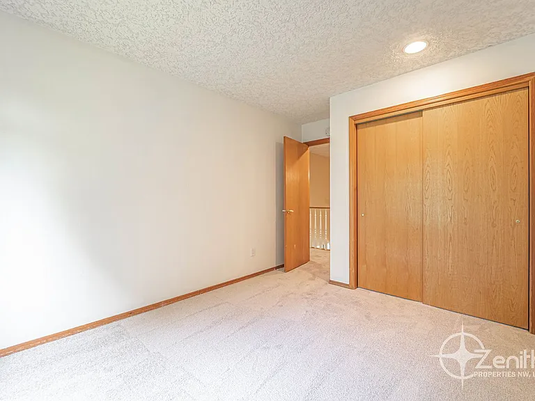 5408 NE 101st Cir — Photo 32