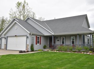 1051 Seneca St, Hartford, WI 53027