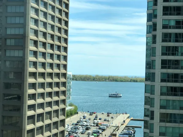16 Yonge St #1310, Toronto, ON M5E 2A3