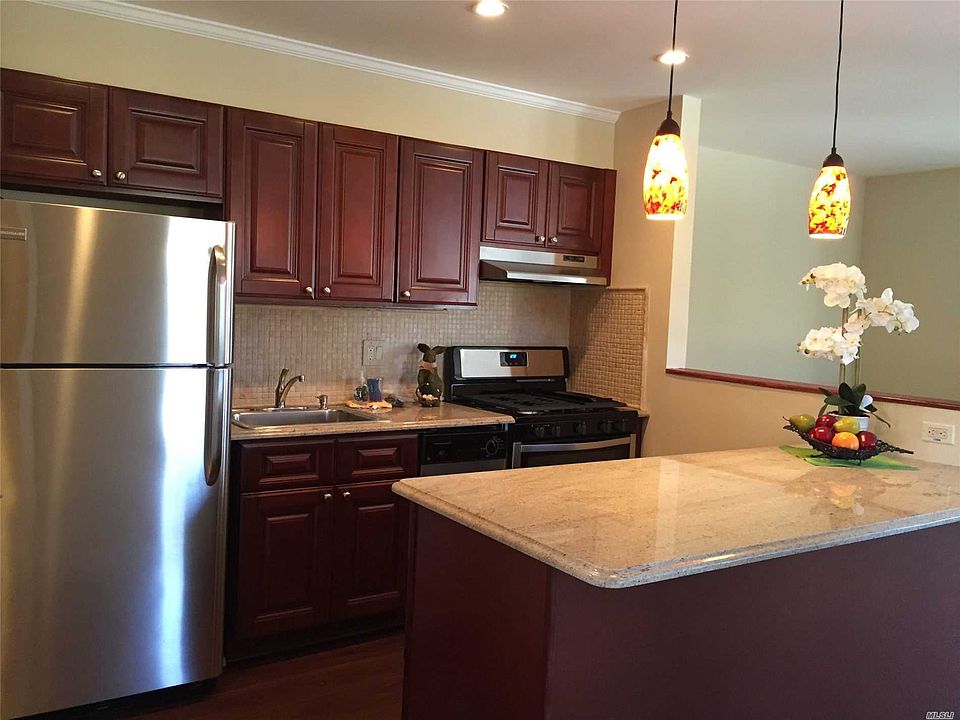 1st image of 625 Fulton St APT 11