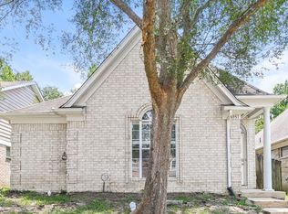 6951 Parkbrook Ln, Cordova, TN 38018