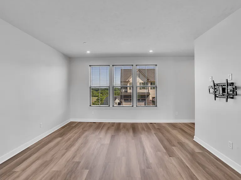 6004 Augusta Ln — Photo 10