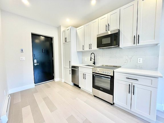 2nd image of 239 E 33rd St APT 4D
