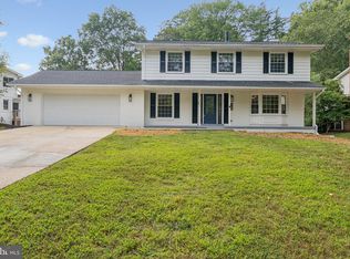 2308 Creek Dr, Alexandria, VA 22308