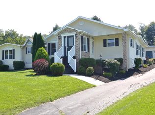 4570 Walters Hatchery Rd, Spring Grove, PA 17362