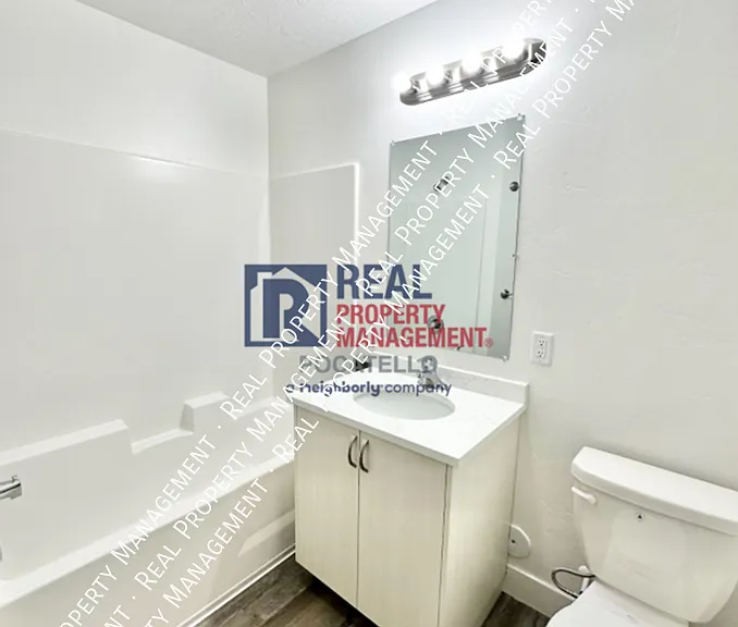 2012 Brock Dr #4 — Photo 9