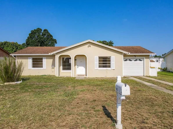 132 Luca Ln, Kissimmee, FL 34743