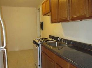 6394 Austin St APT 2F, Rego Park, NY 11374