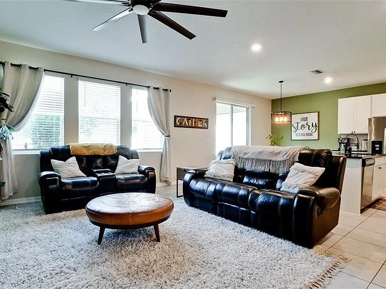 5517 Los Robles Ct — Photo 3