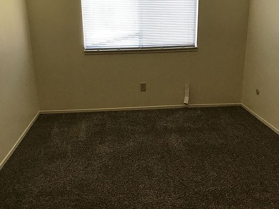 5th image of 1220 S Stockton St APT 18
