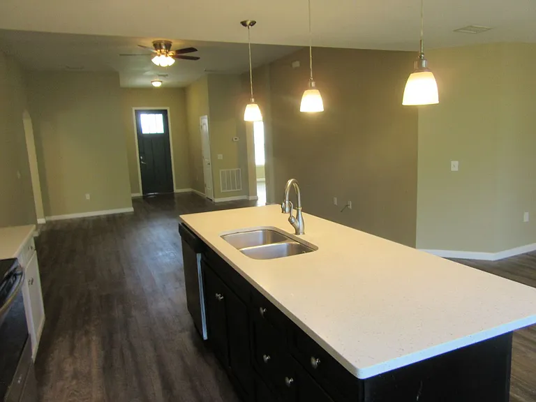 1517 Delaware Ave — Photo 10