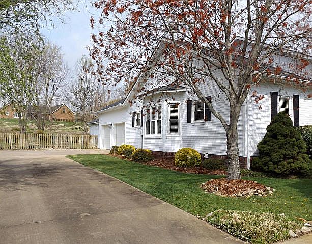 1st image of 8404 Heron Cir