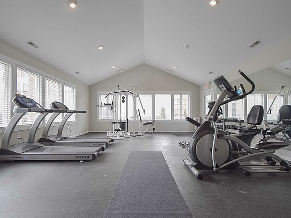 Enclave at Albany Park - 07