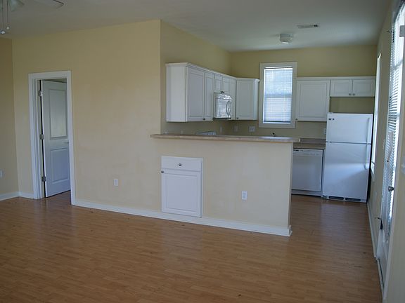 2nd image of 2220 Saint Croix Ave
