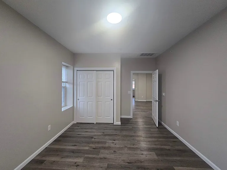 801 W Broad St #3 — Photo 6