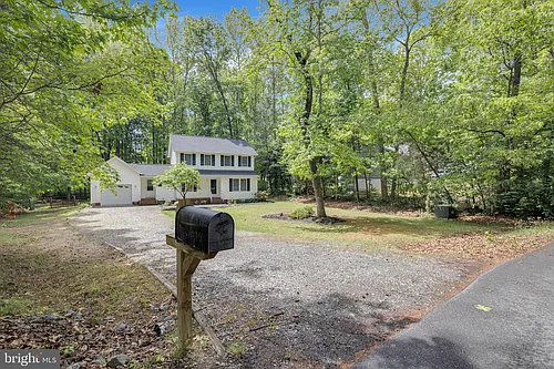 583 Norwich Dr Photo 1
