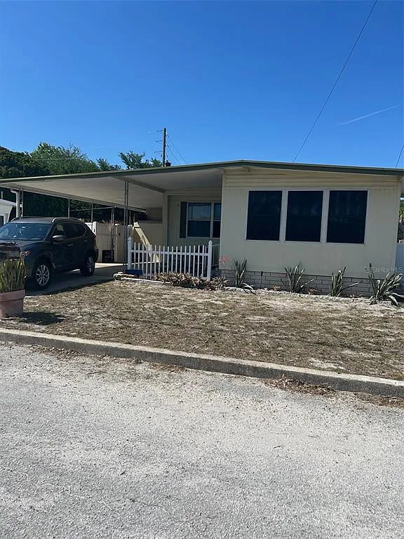 2 bed, 2.0 bath, 1056 sqft, $1,600 — Photo 2